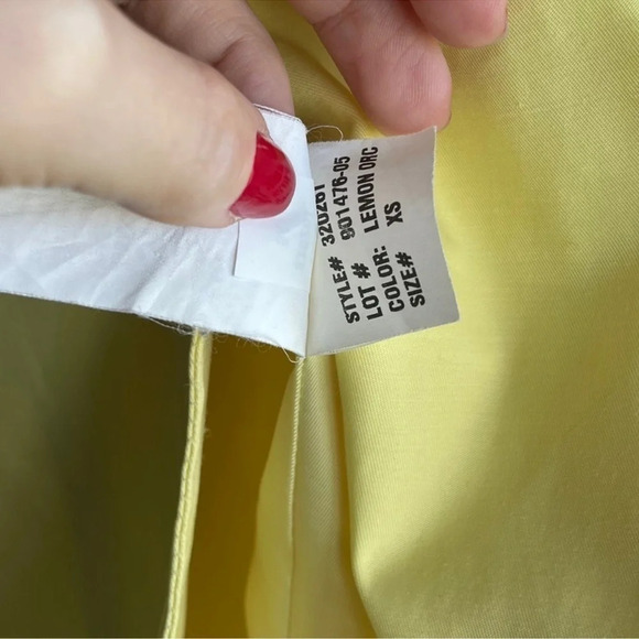 TAHARI Tahari Marisol Colorblock Collarless Coat in Lemon
Orchard - Picture 5 of 11